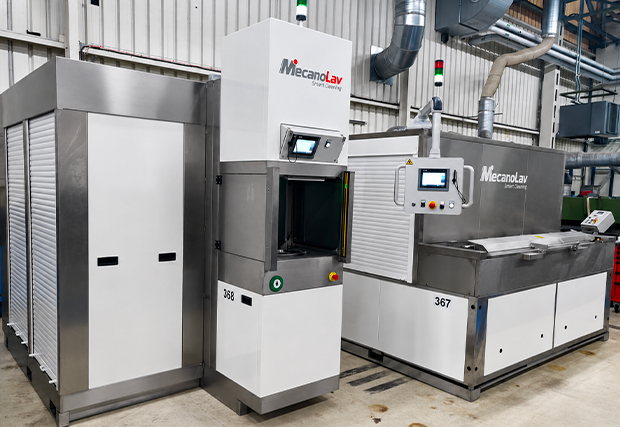 Limpieza, desengrasado y descontaminación de partículas con una máquina industrial