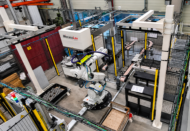 Machine de lavage MecanoFAST intégrée dans un îlot robotisé